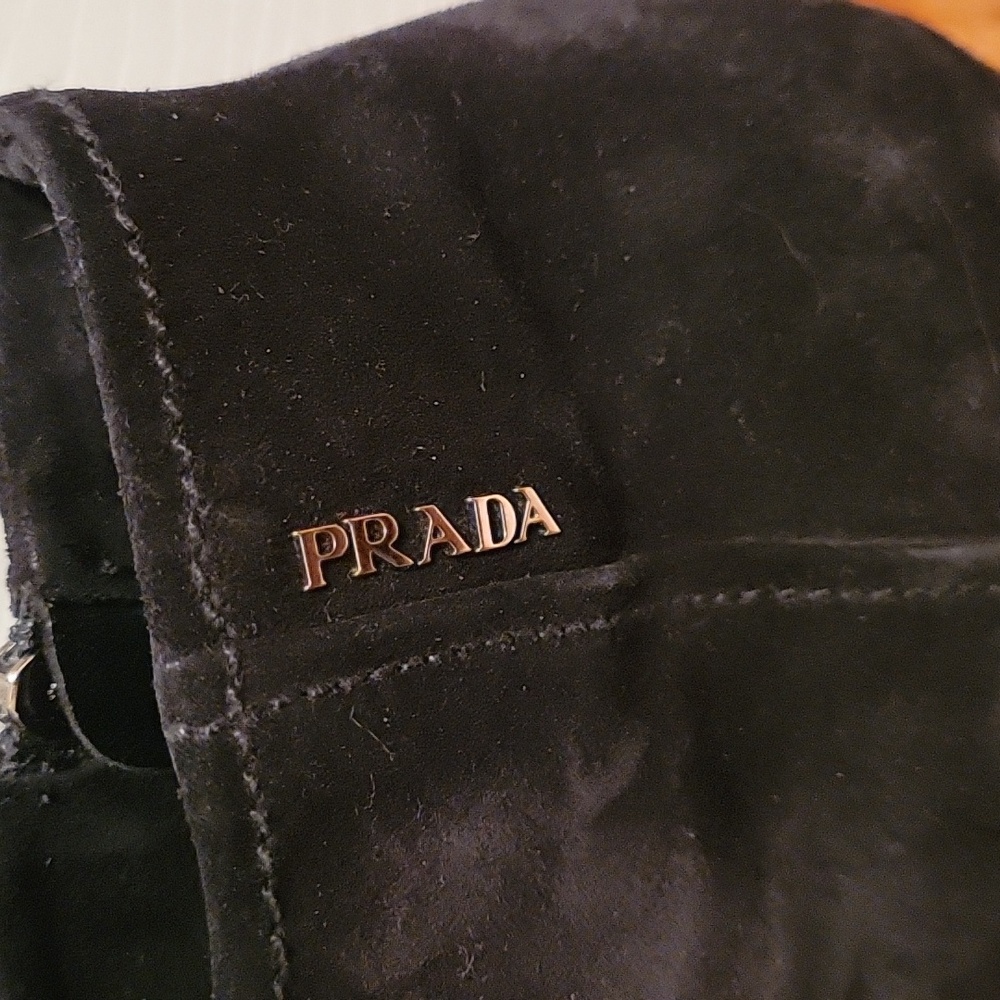 PRADA - Picture 4 of 9